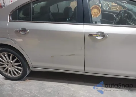 2009 Saturn Aura Xr из США, поврежденный, VIN 1G8ZX57719F203471